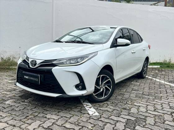 TOYOTA YARIS 1.5 16V FLEX SEDAN XLS CONNECT MULTIDRIVE TOYOTA YARIS 1.5 16V FLEX SEDAN XLS CONNECT MULTIDRIVE